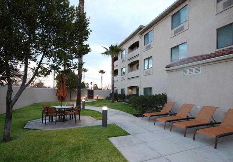 Courtyard By Marriott Palmdale Ξενοδοχείο Εξωτερικό φωτογραφία