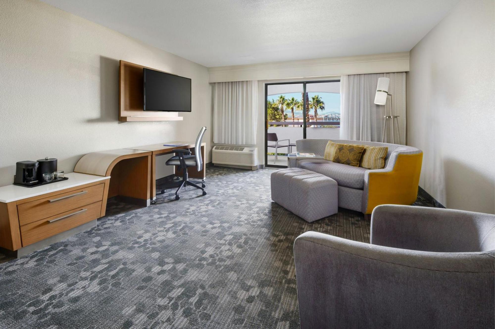 Courtyard By Marriott Palmdale Ξενοδοχείο Εξωτερικό φωτογραφία