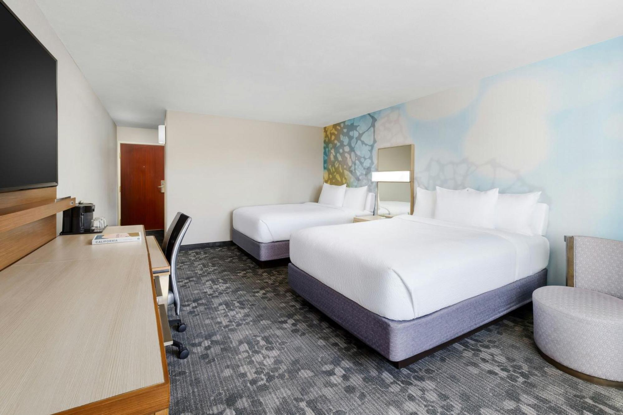 Courtyard By Marriott Palmdale Ξενοδοχείο Εξωτερικό φωτογραφία