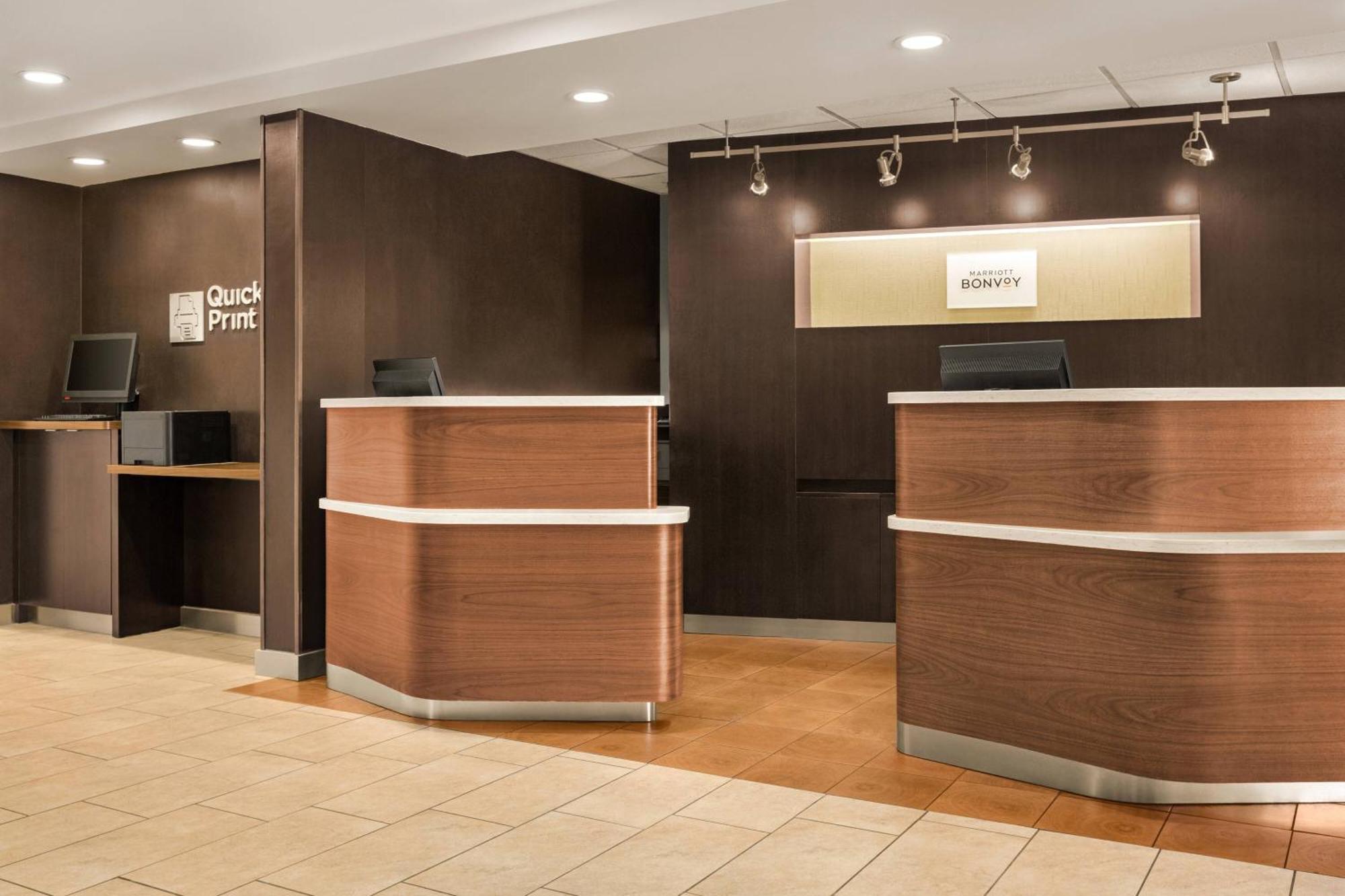 Courtyard By Marriott Palmdale Ξενοδοχείο Εξωτερικό φωτογραφία
