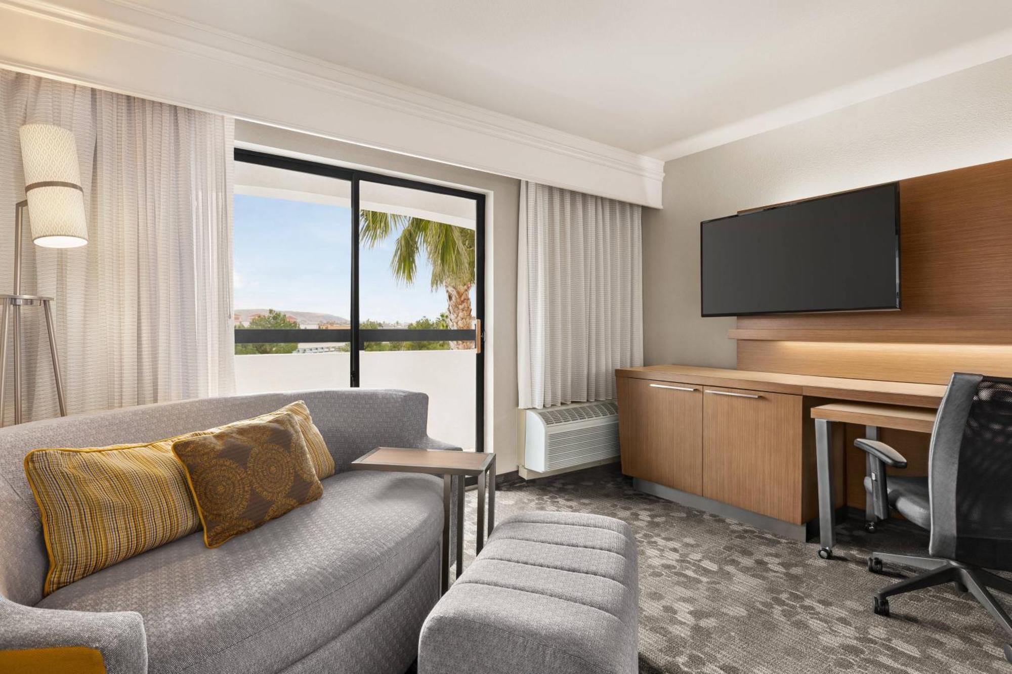Courtyard By Marriott Palmdale Ξενοδοχείο Εξωτερικό φωτογραφία
