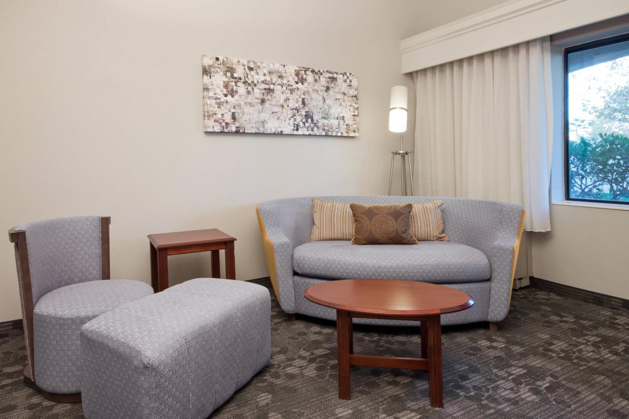 Courtyard By Marriott Palmdale Ξενοδοχείο Εξωτερικό φωτογραφία