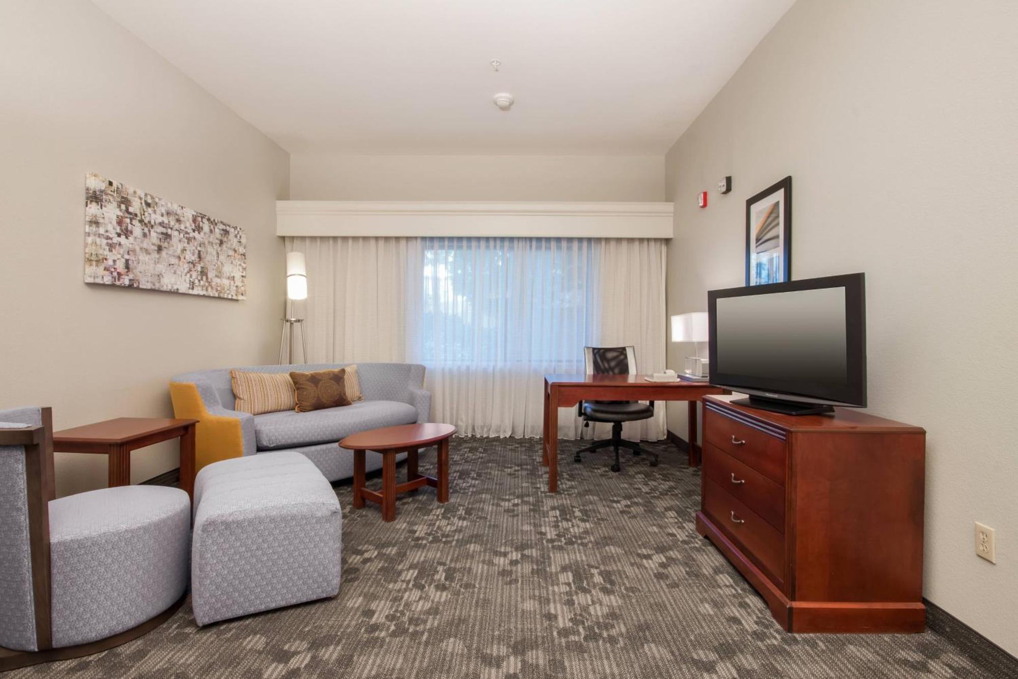 Courtyard By Marriott Palmdale Ξενοδοχείο Εξωτερικό φωτογραφία