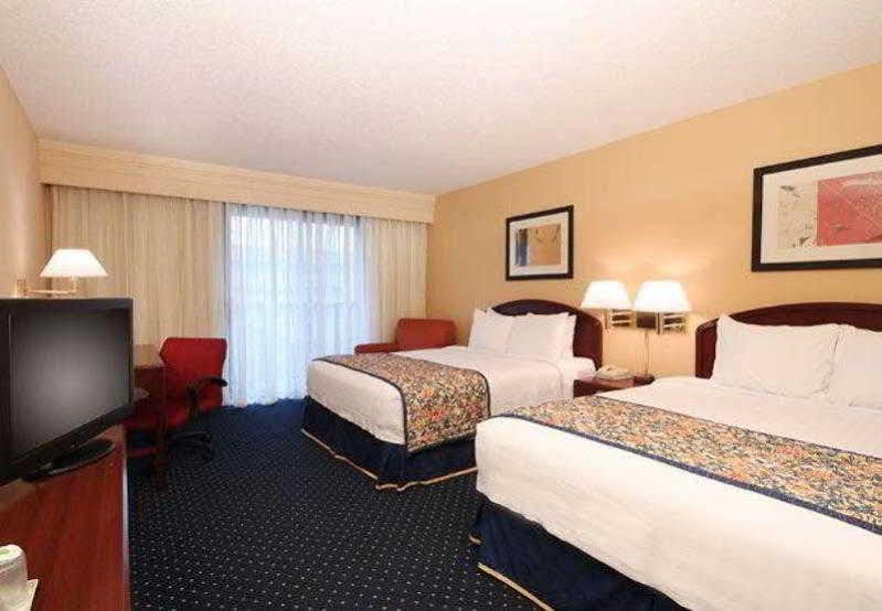 Courtyard By Marriott Palmdale Ξενοδοχείο Εξωτερικό φωτογραφία