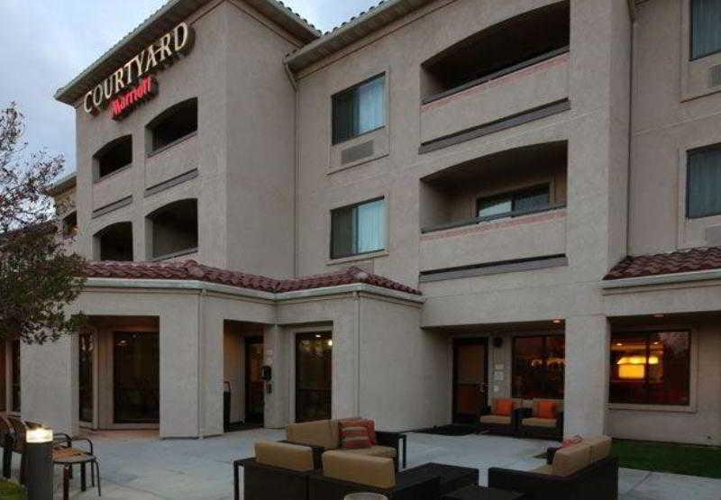 Courtyard By Marriott Palmdale Ξενοδοχείο Εξωτερικό φωτογραφία